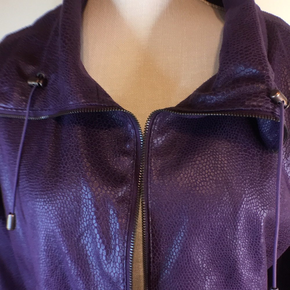 Jacket - Picture 2 of 5